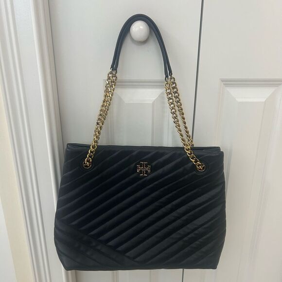 Black Quilted Handbag with Gold Chain by Tory Burch NWOT - Picture 1 of 8